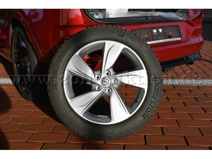 Ansicht Winterkomplett-Alurad 18 Zoll