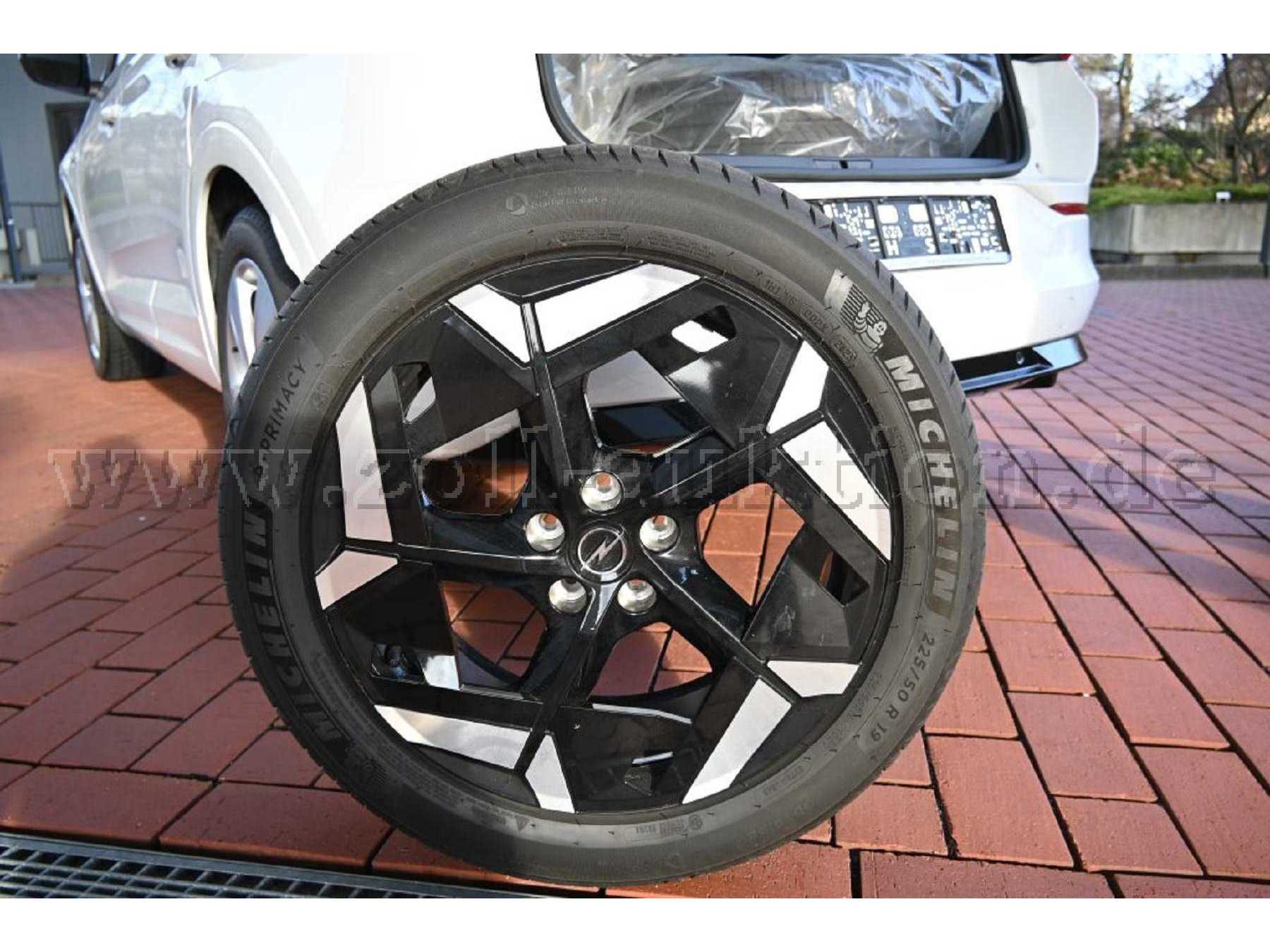 Ansicht Sommerkomplett-Alurad 19 Zoll