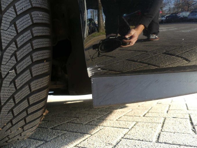 Kratzer Stoßfänger unten