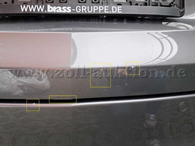 Lackschaden Stoßfänger und Heckklappenblende