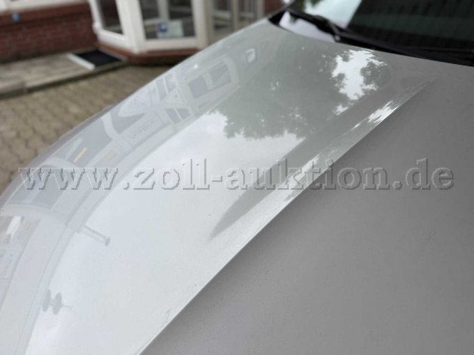 Lackschaden Motorhaube