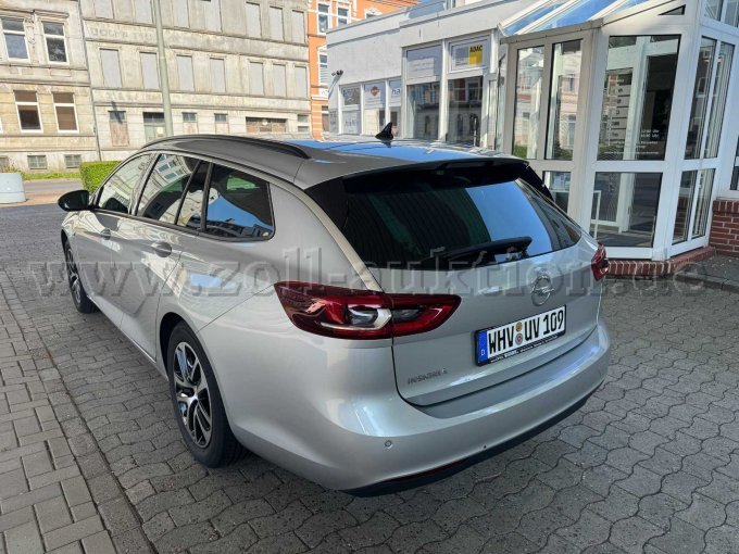 Heckansicht Fahrerseite