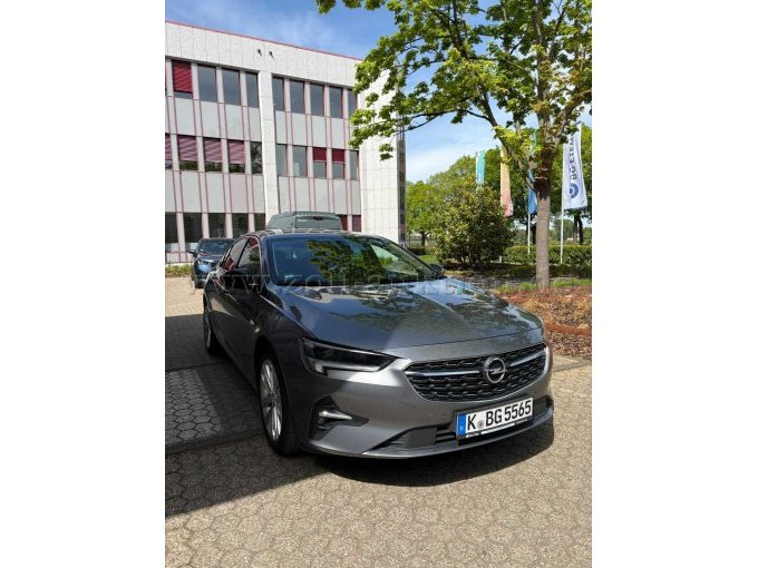 Vorne Links