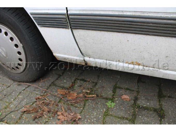 Schweller vorne links