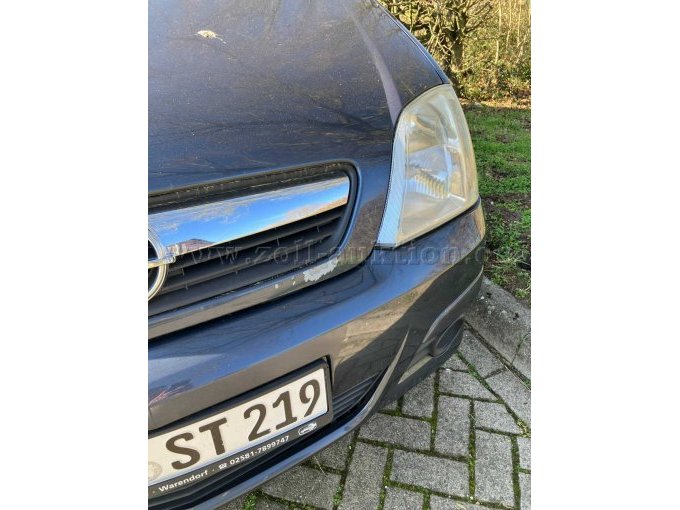 Detailansicht Scheinwerfer