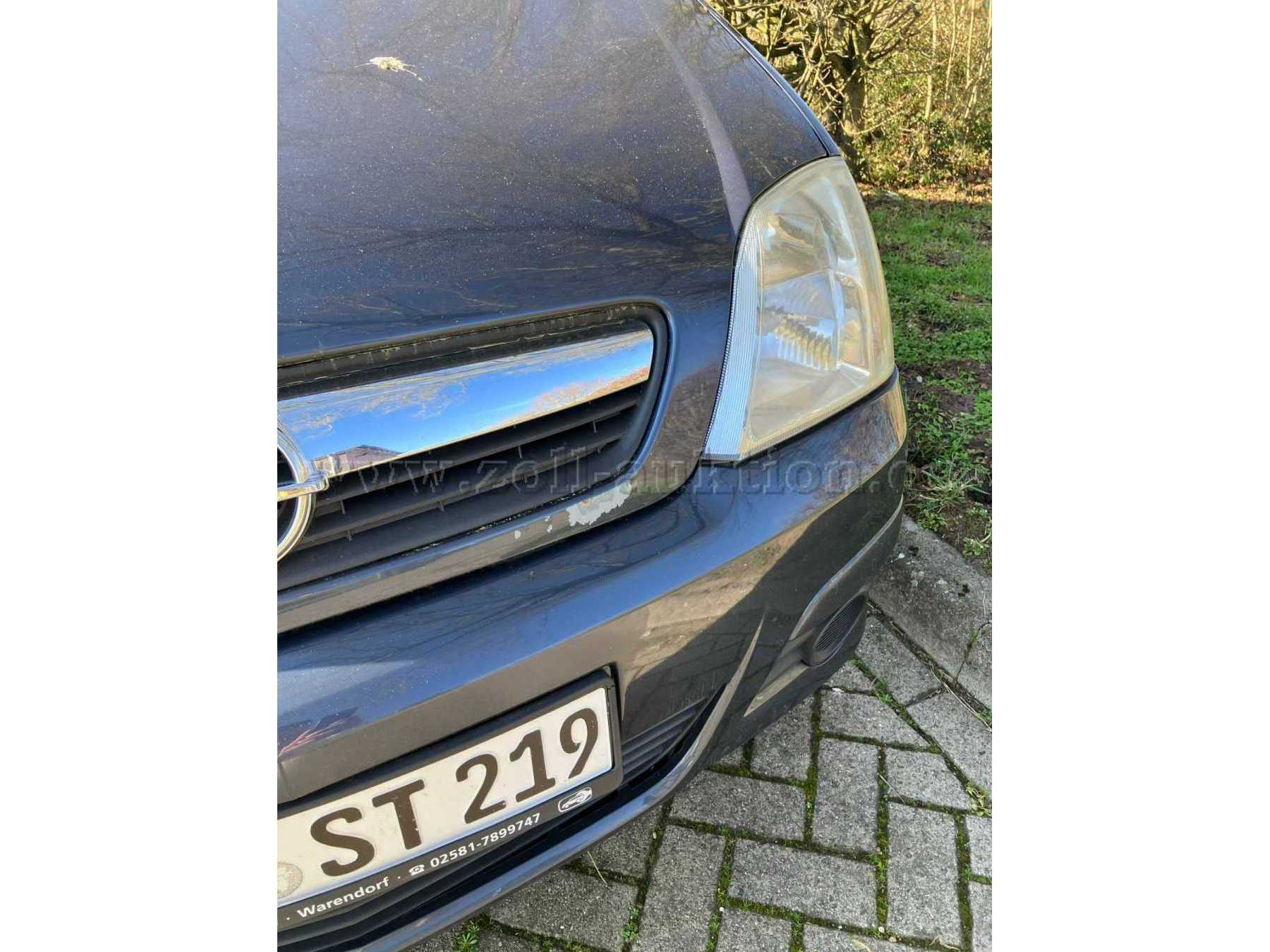 Detailansicht Scheinwerfer