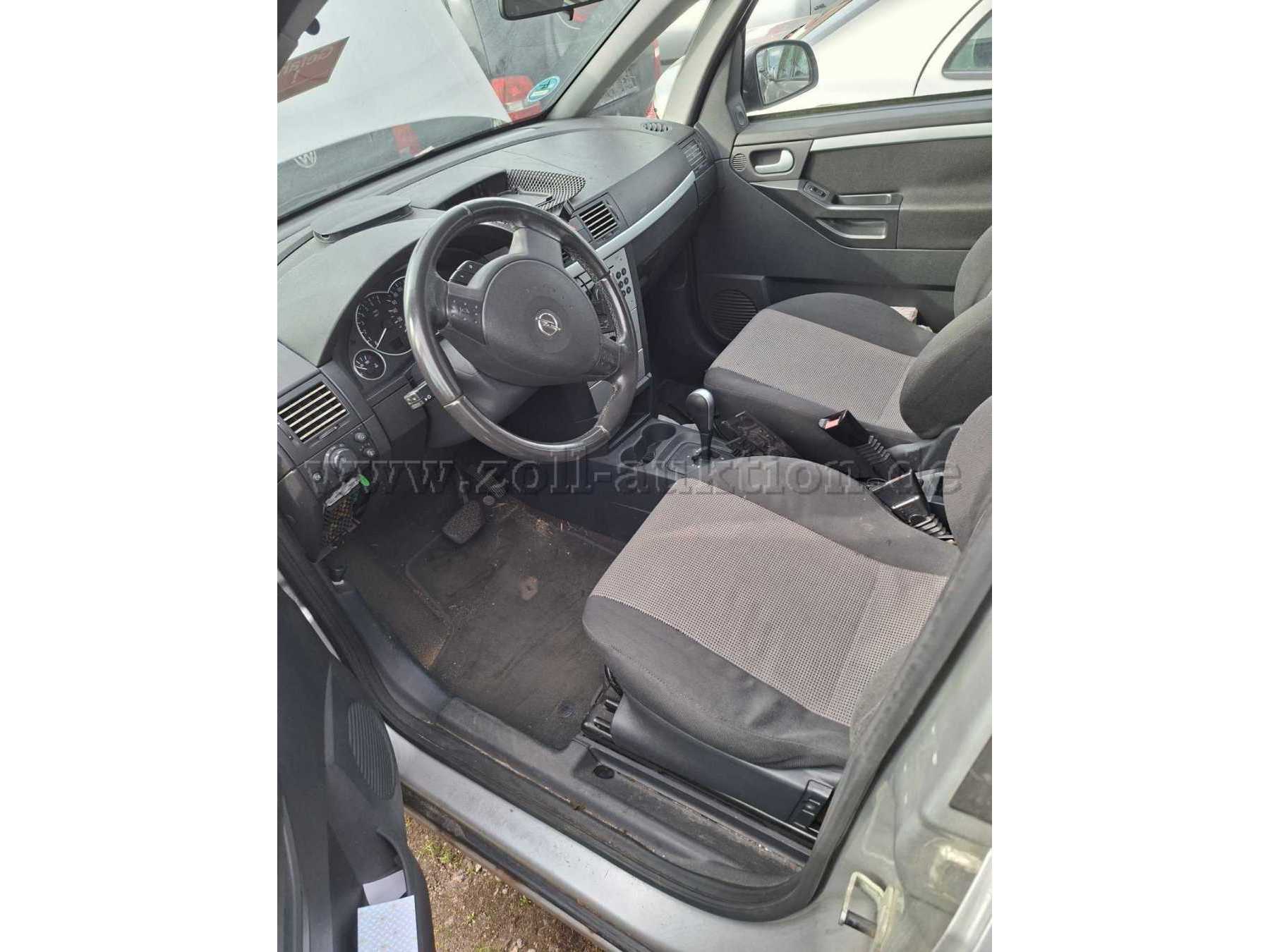 Innenraum Fahrerseite