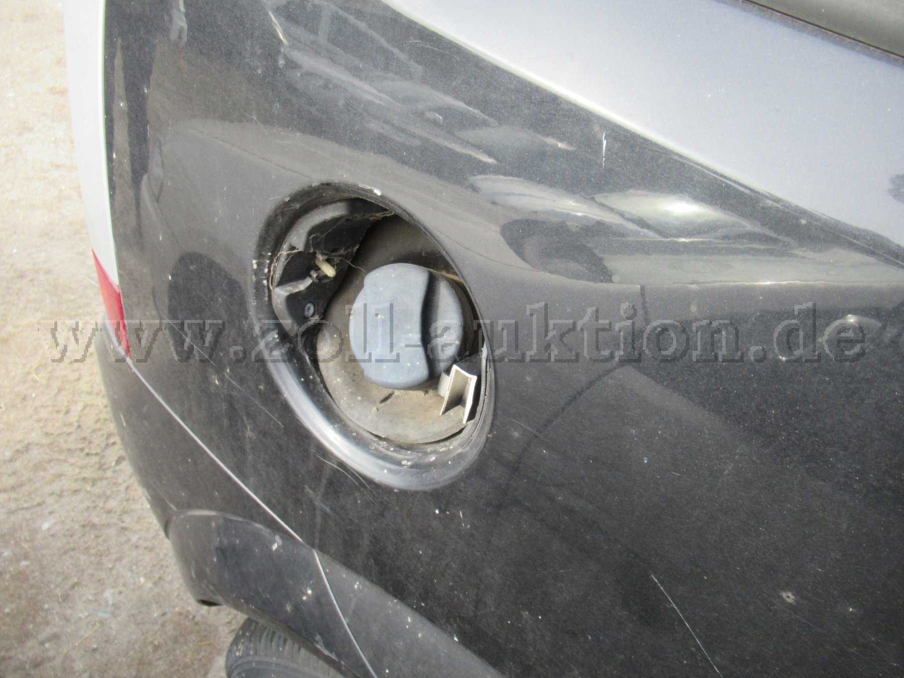 Fehlender Tankdecke