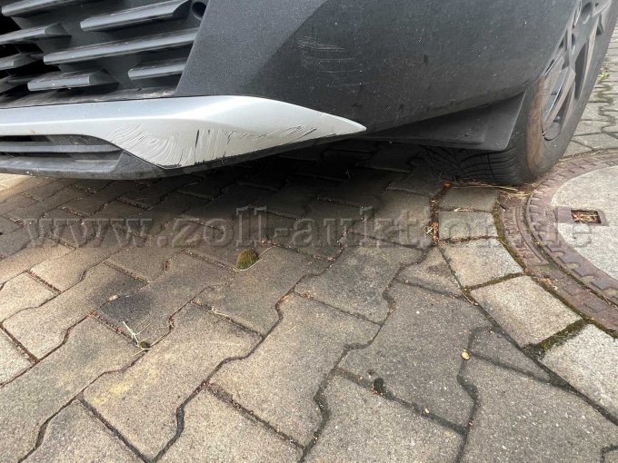 Ansicht Fahrzeug Frontlippe