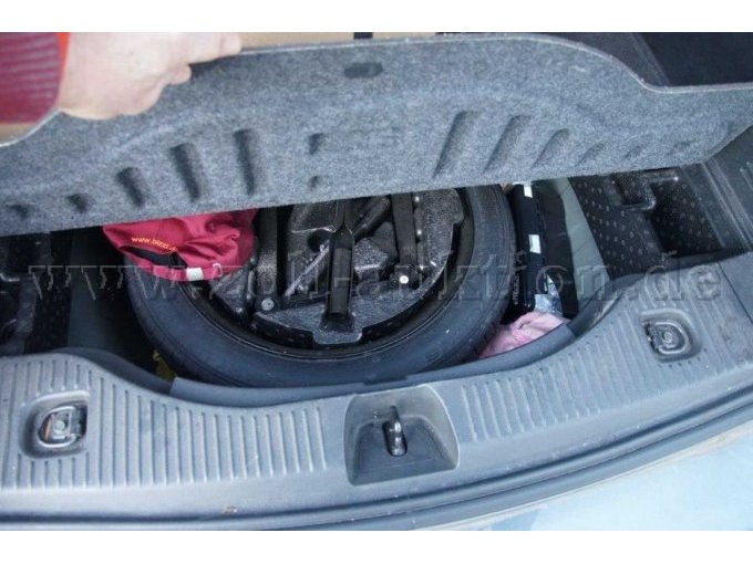 kofferraum ersatzrad