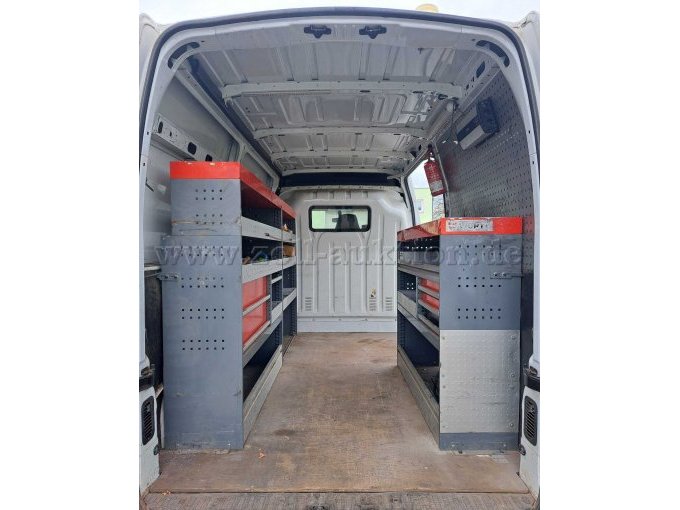 Ansicht Laderaum durch Hecktür