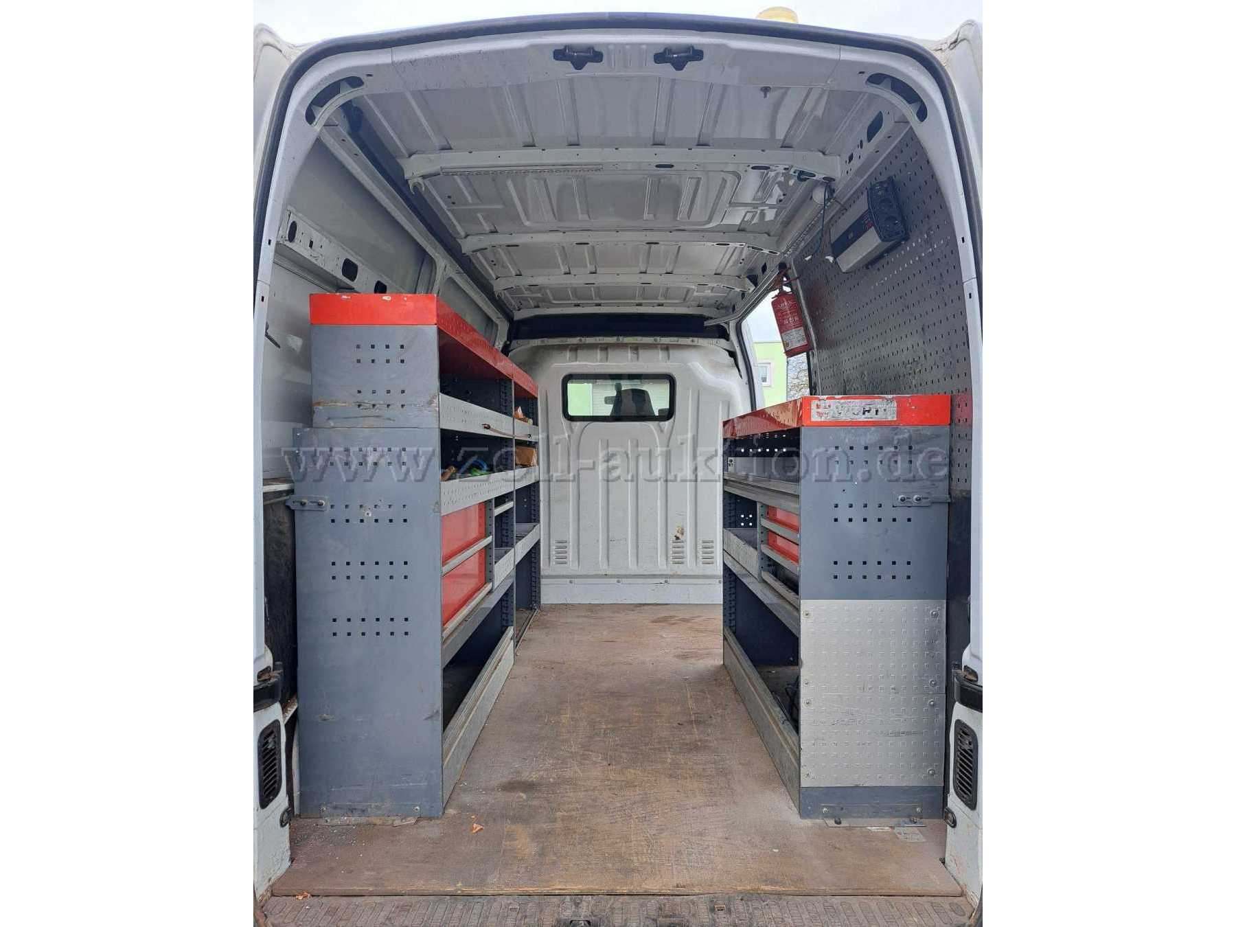 Ansicht Laderaum durch Hecktür