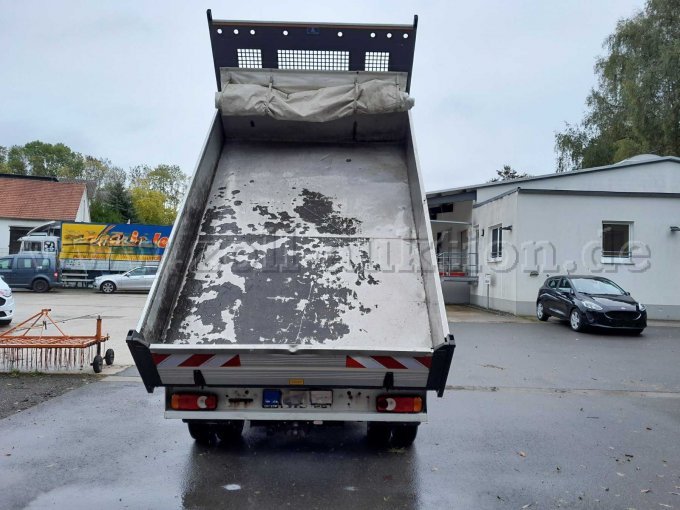 Pritsche nach hinten