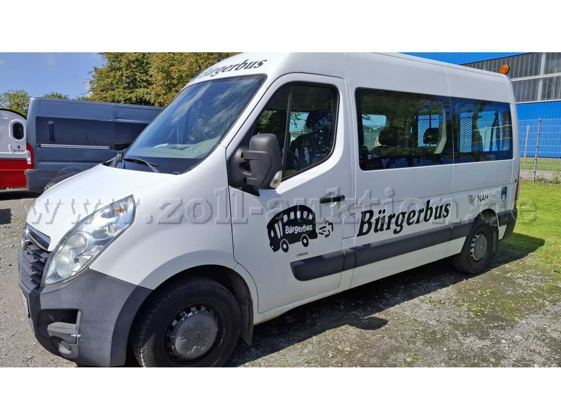 Seitenansicht Bürgerbus, Fahrerseite