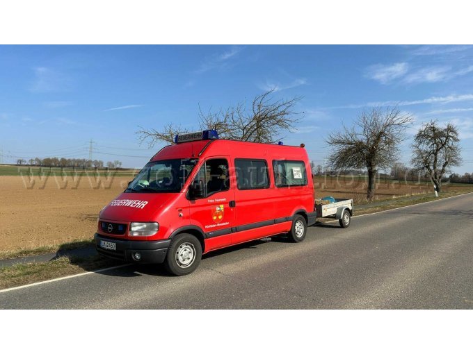 Opel Movano Seitenansicht (Fahrerseite)