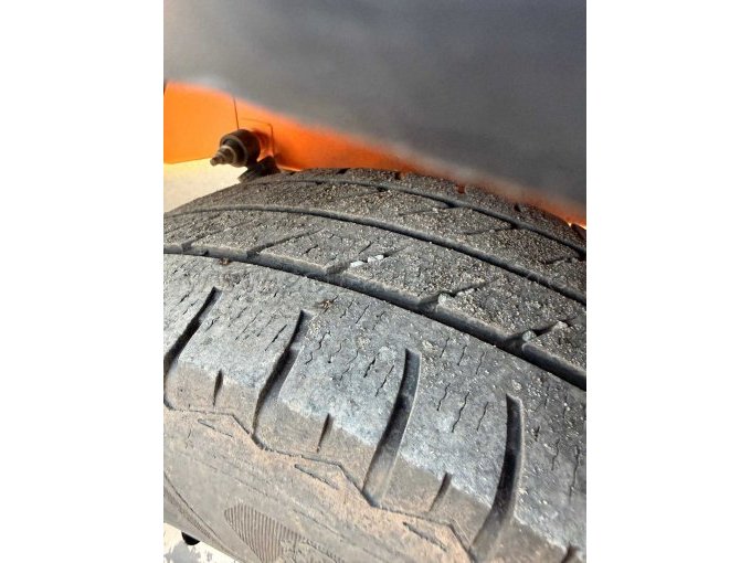 Reifen Hinten Rechts