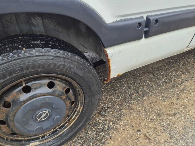 Radkasten hinten rechts