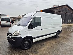 Seitenansicht links vorne