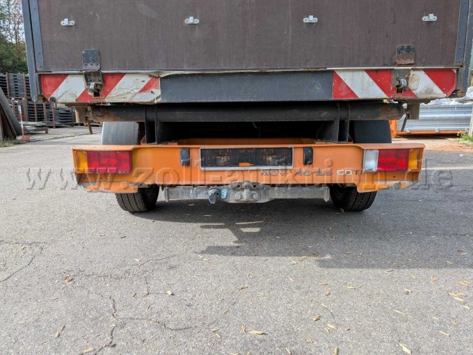 Detailansicht Schaden Stoßstange Heck