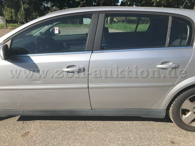 Nahansicht Seite links mit Beule