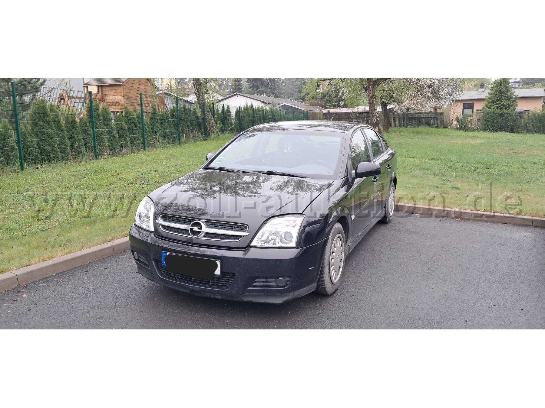 Front, schräg linke Seite