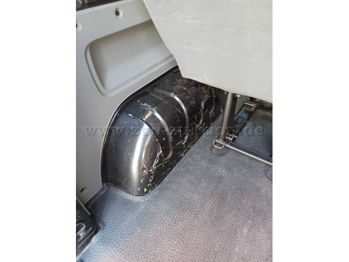 Kratzer Radkastenverkleidung links