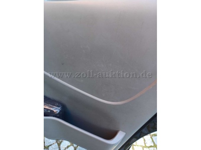 Gebrauchsspuren Türverkleidung vorne rechts