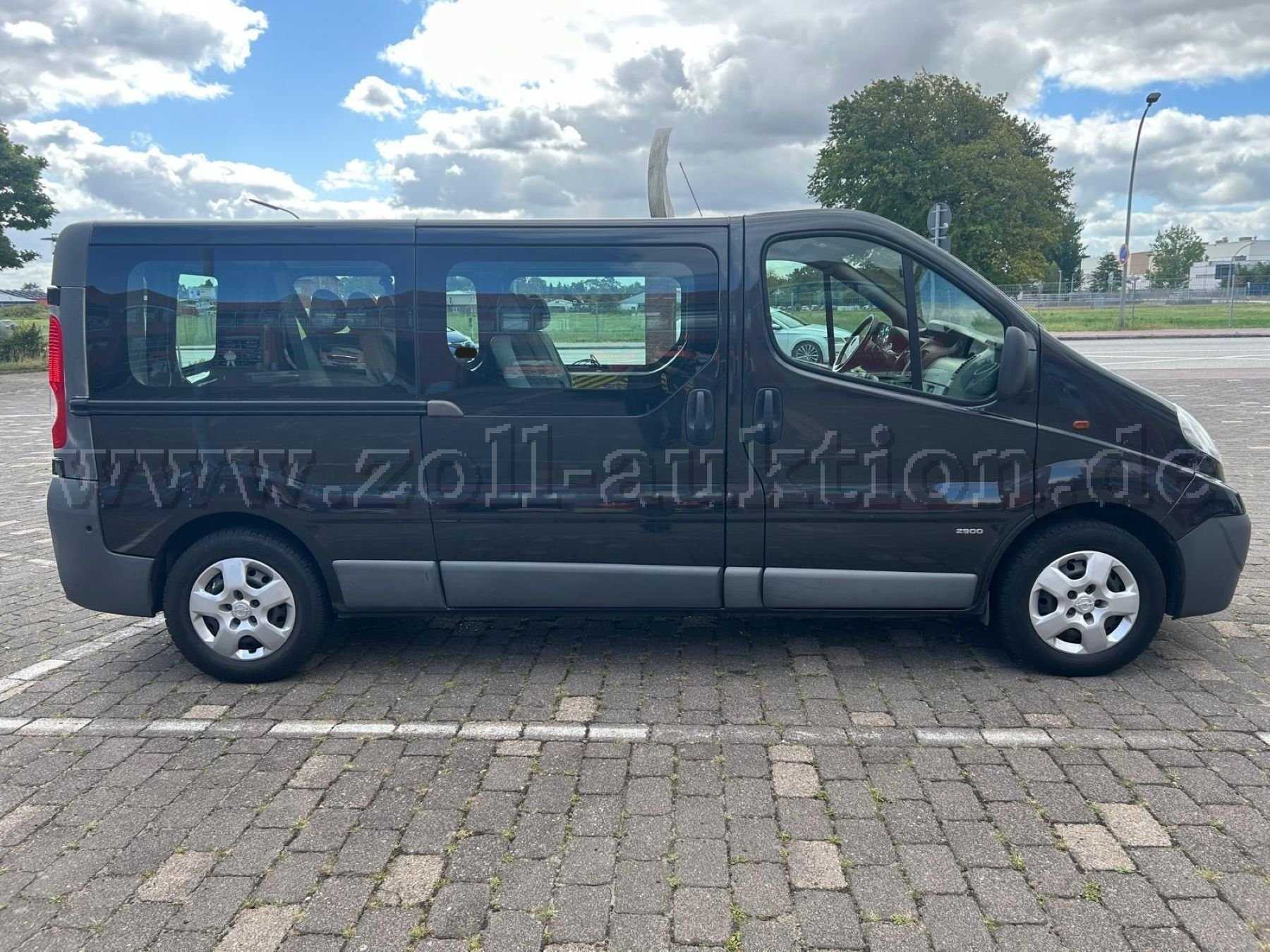1 Opel Vivaro A фургон (96 300 км)