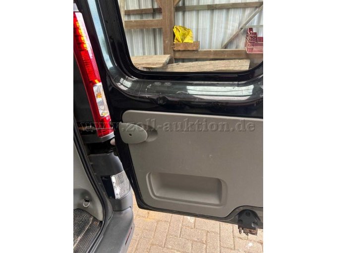 1 Opel Vivaro A Kasten (96.300 km) – foto 15 – kavel bij Zoll-Auktion, Glückstadt