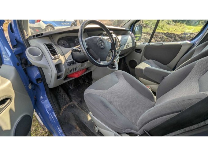 Innenraum (Fahrerseite)