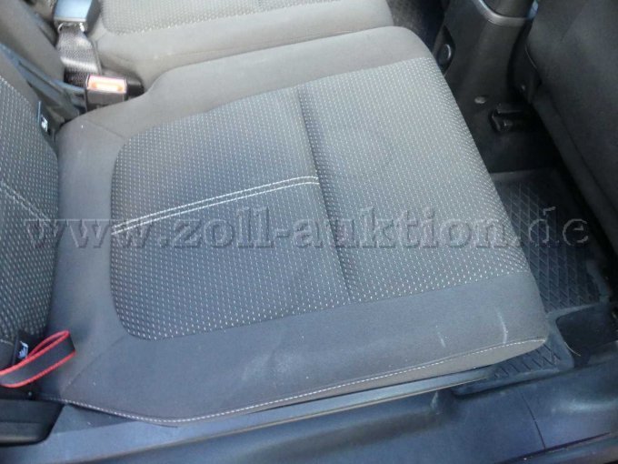 Sitzbank hinten Flecken