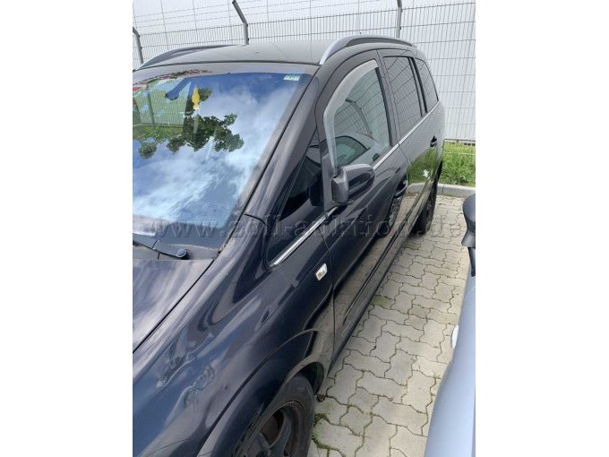 Fahrerseite Außenansicht