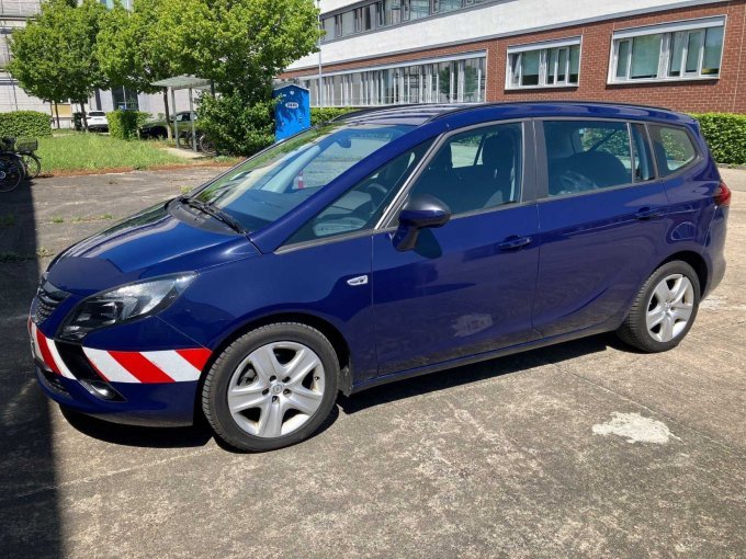 Seitenansicht links