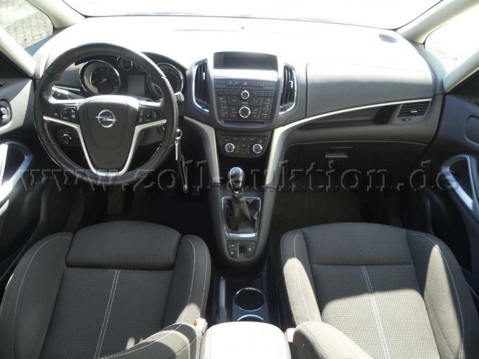 Gesamtansicht Armaturenträger