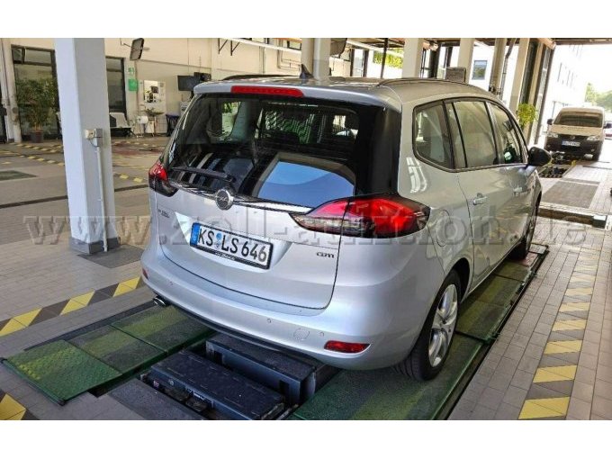 1 Opel Zafira Tourer B 2.0 DTH AT Edition – foto 2 – kavel bij Zoll-Auktion, Hoppegarten