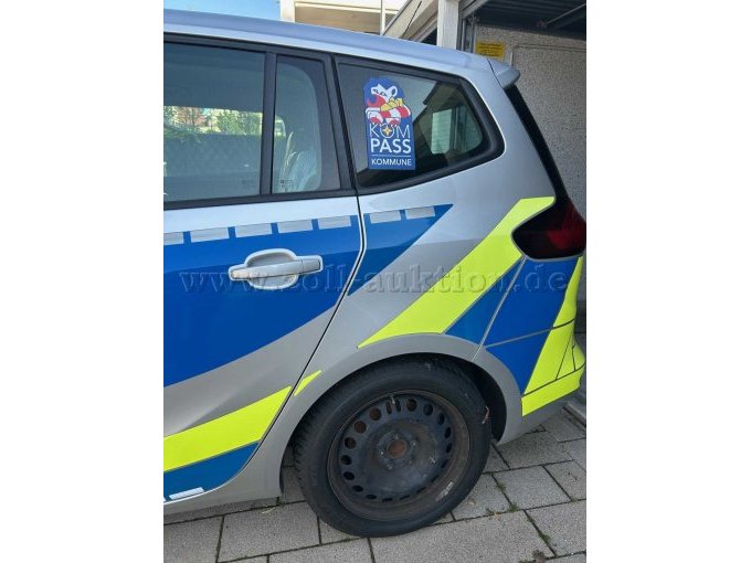 seitliche Hinteransicht Fahrerseite