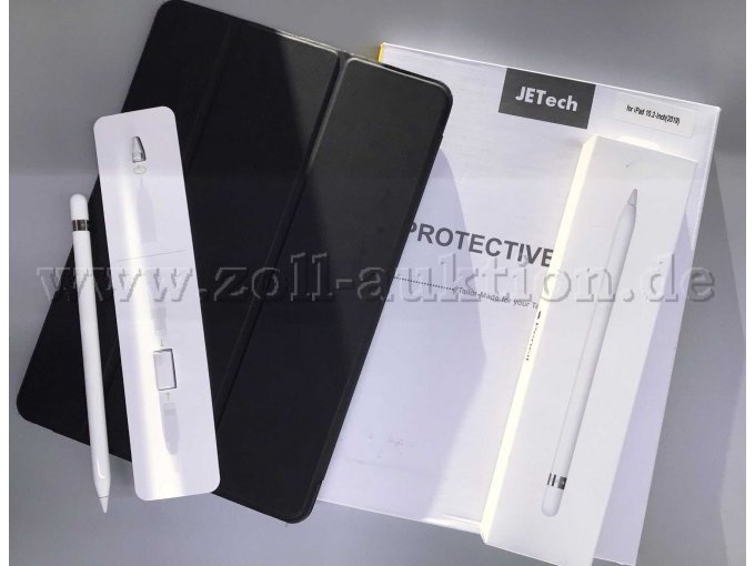 Apple iPad 7 + JETech Schutzhülle + Apple Pencil geschlossen