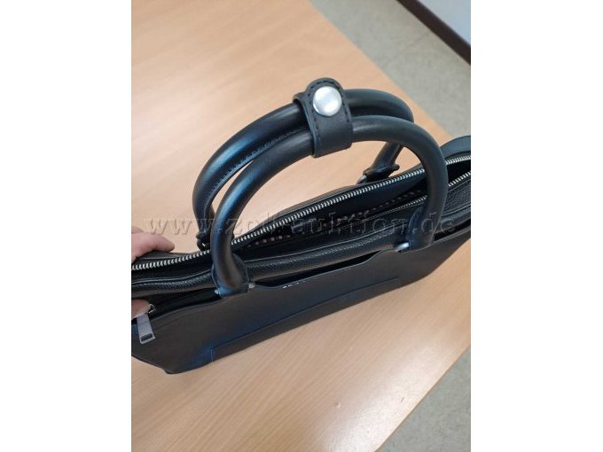 1 Original-Tasche von Tommy Hilfiger Modell: AM0AM08078 – foto 4 – kavel bij Zoll-Auktion, St.Vith