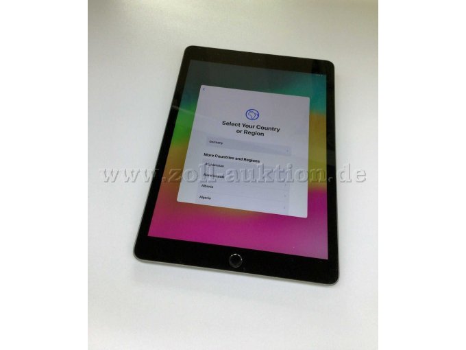 Apple iPad 7 Generation  angeschaltet