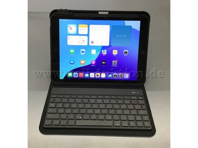 Apple iPad 7. Generation mit Schutzhülle + Tastatur