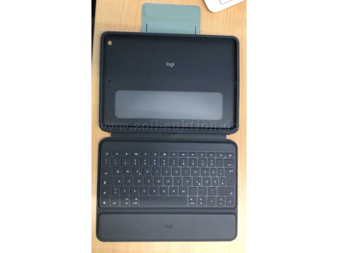 Hülle logitech, aufgeklappt innen