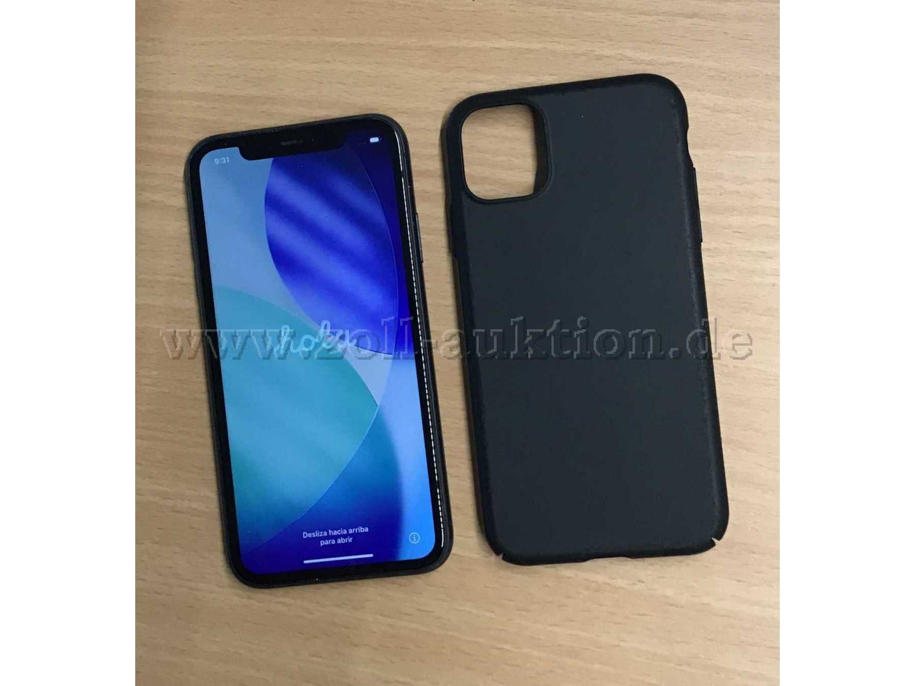 Apple iPhone 11, Vorderseite mit Hülle