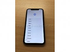 Apple iPhone 11, Front Bildschirm an mit Displayschäden