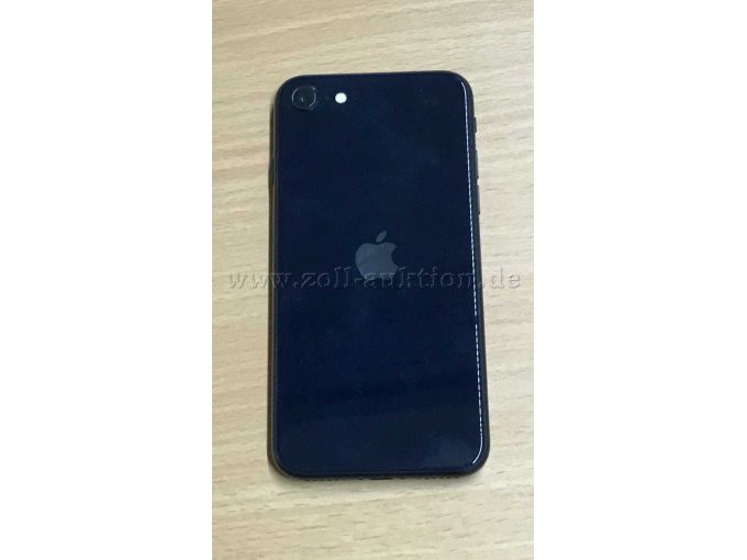 Ansicht von dem Apple iPhone SE 3. Backcover