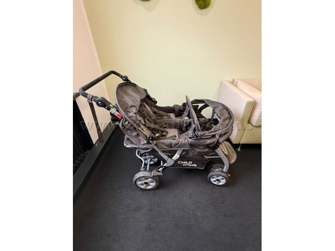 Kinderwagen rechts Verdeck runter