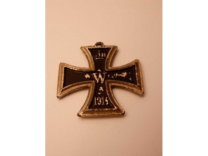 Sammlung Militärorden_ Eisernes Kreuz- die eine Seite mit W