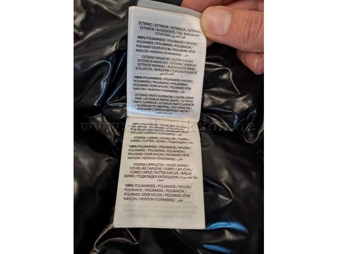 1 Original Moncler-Daunenjacke ohne Ärmel - Größe 5 (XL) – foto 15 – kavel bij Zoll-Auktion, St.Vith