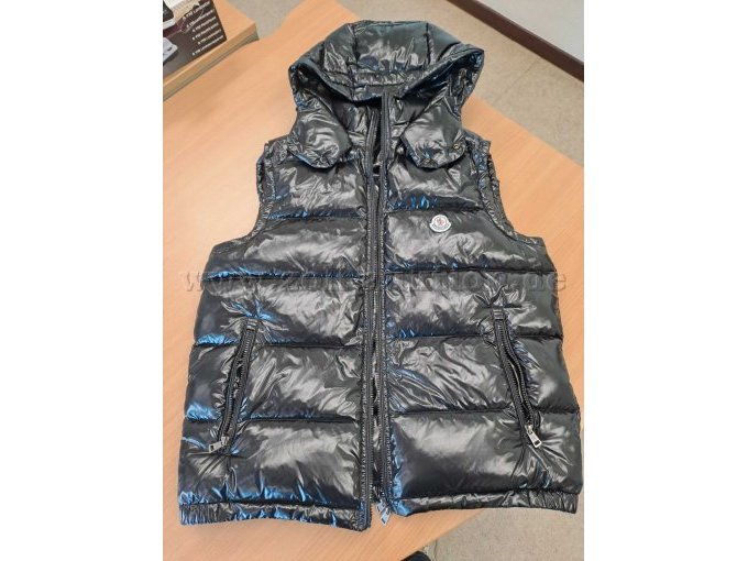 1 Original Moncler-Daunenjacke ohne Ärmel - Größe 5 (XL) – foto 3 – kavel bij Zoll-Auktion, St.Vith