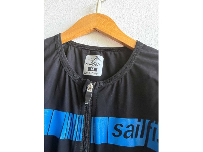 Trisuit Etikett
