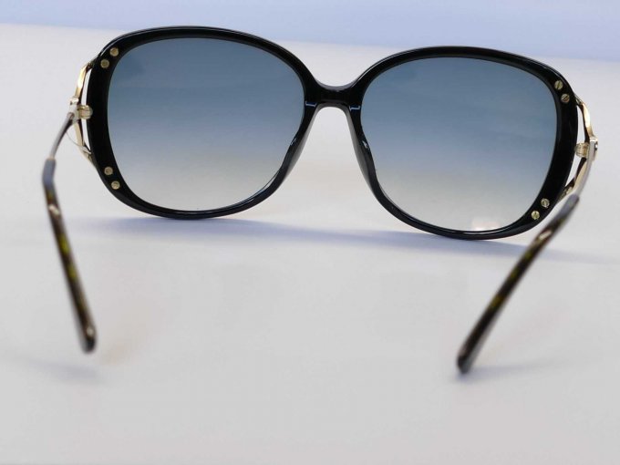 Gucci Sonnenbrille_ Ansicht Rückseite auf Gläser
